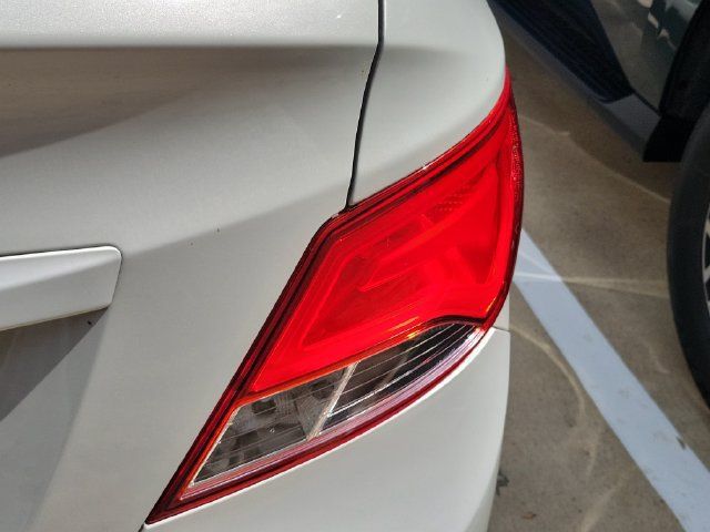 Used 2015 Hyundai Accent GLS w/ Option Group 02 FWD image 6