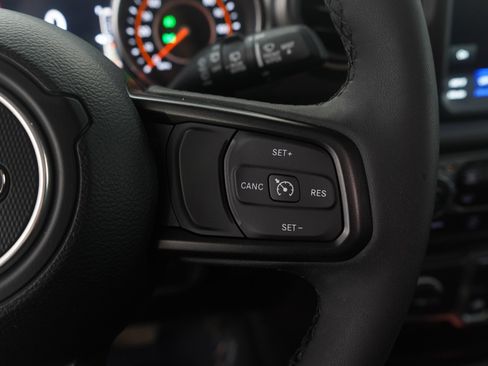 Used 2023 Jeep Wrangler Sport S image 18