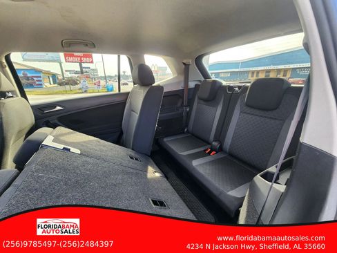 Used 2019 Volkswagen Tiguan S image 18