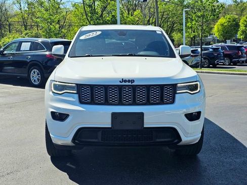 Used 2022 Jeep Grand Cherokee Laredo X AWD/4WD image 4