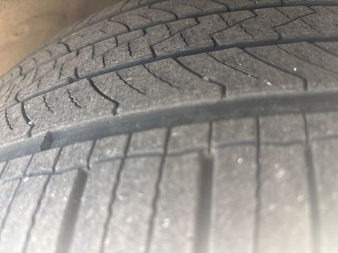 Used 2021 Subaru Ascent Limited w/ Technology Package image 16