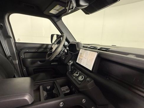 Used 2023 Land Rover Defender 110 Carpathian Edition AWD/4WD image 31