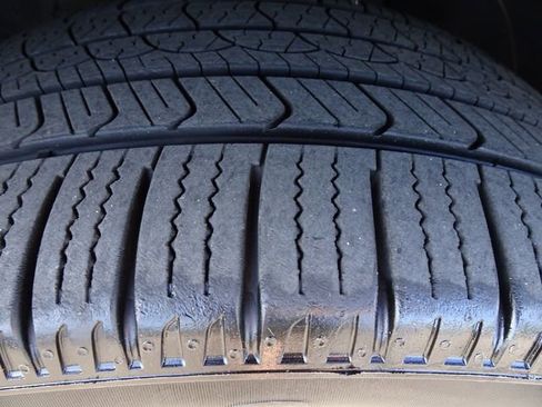 Used 2021 Kia Seltos S image 32