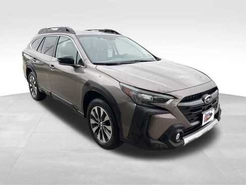 Used 2024 Subaru Outback Limited AWD/4WD image 3