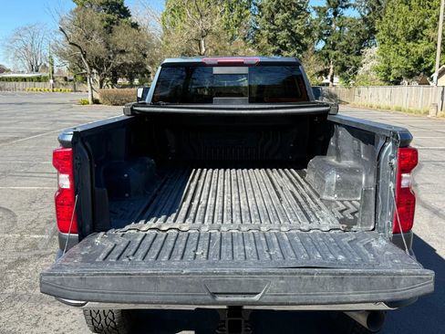 Used 2020 Chevrolet Silverado 2500 LT w/ Convenience Package image 27