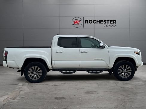 Certified 2022 Toyota Tacoma Limited AWD/4WD image 6