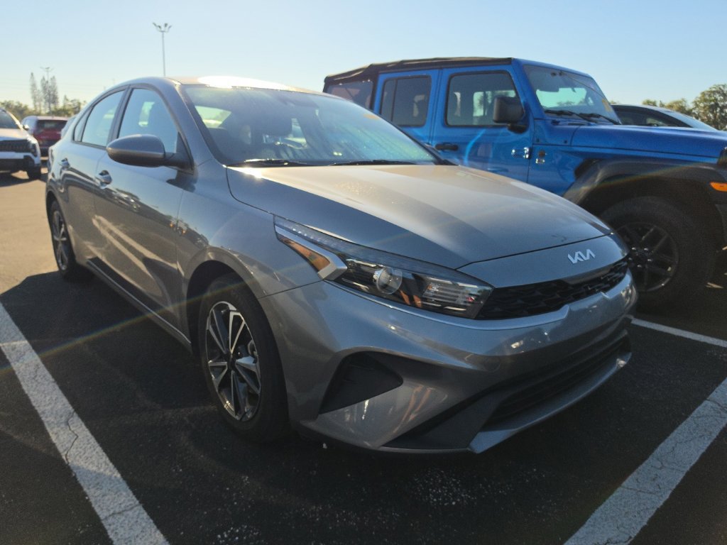 Certified 2024 Kia Forte LXS FWD image 4