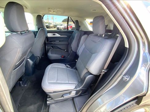Used 2026 Ford Explorer Active image 21