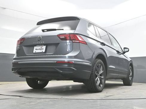 Used 2022 Volkswagen Tiguan SE w/ Panoramic Sunroof Package AWD/4WD image 31