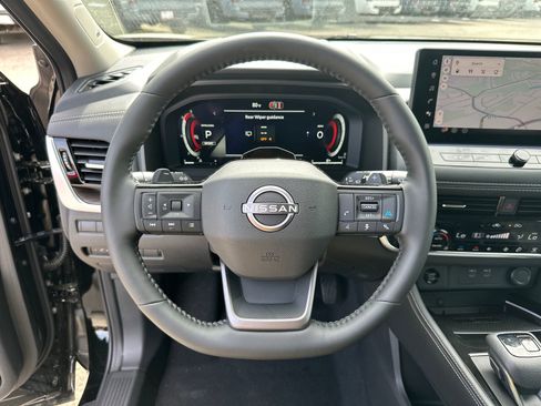 New 2026 Nissan Rogue Platinum w/ Tech Package AWD/4WD image 23