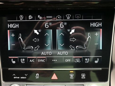 Used 2023 Audi Q7 3.0T Prestige w/ Prestige Package image 17