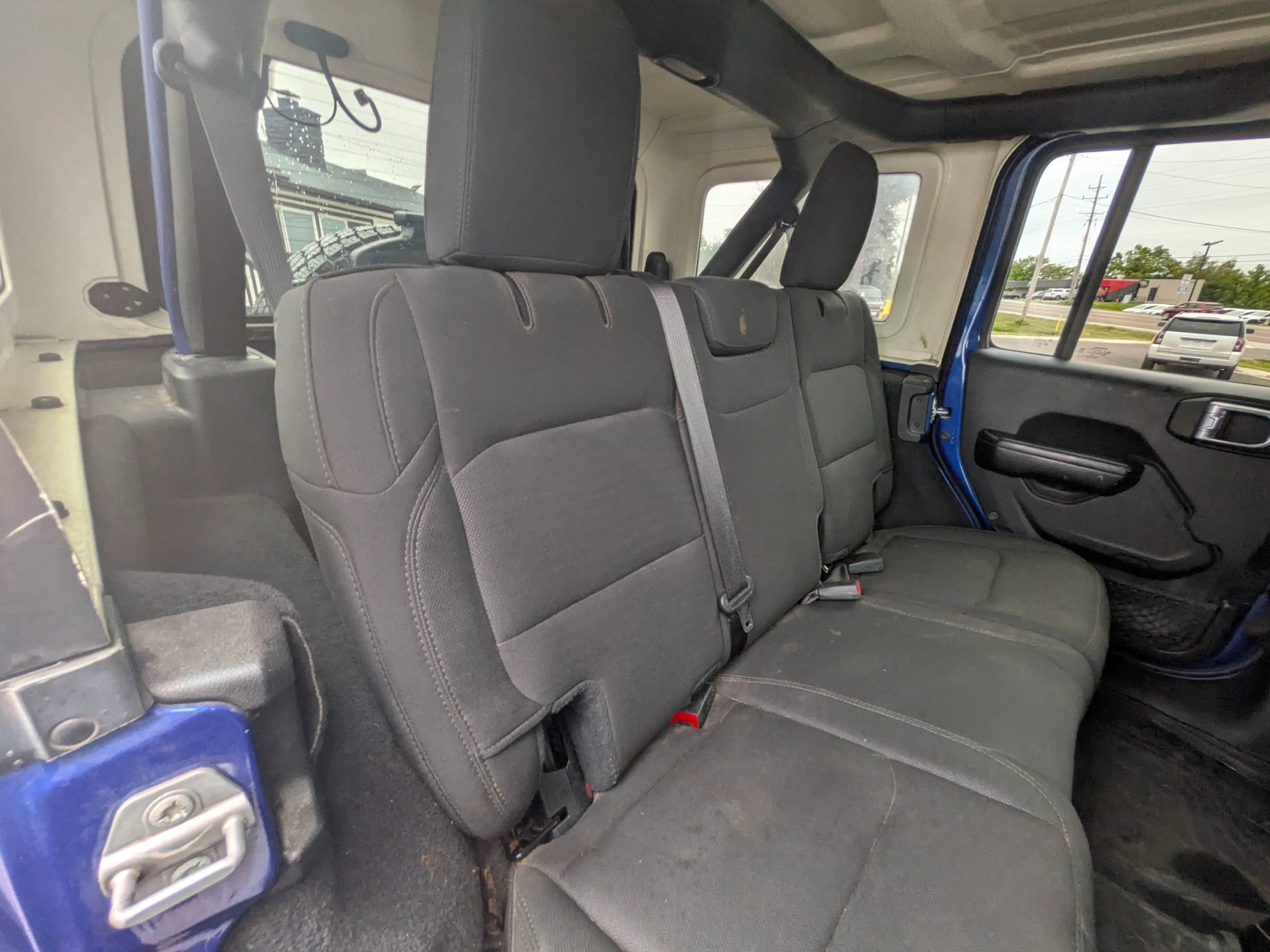 Used 2020 Jeep Wrangler Unlimited Sport AWD/4WD image 36