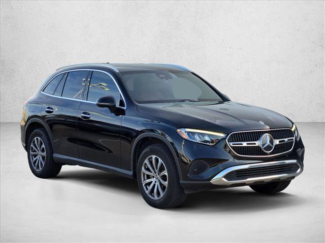 Used 2023 Mercedes-Benz GLC 300 image 3