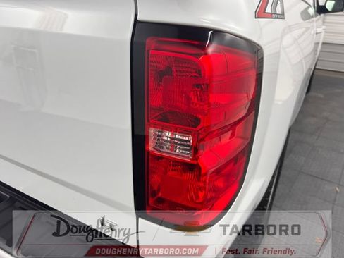 Used 2018 Chevrolet Silverado 1500 LT w/ All Star Edition AWD/4WD image 14