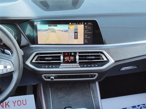 Used 2022 BMW X5 xDrive40i w/ Parking Assistance Package image 18