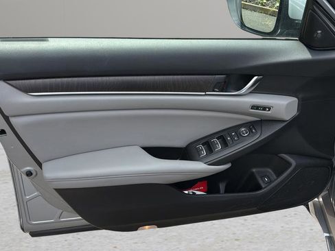 Used 2018 Honda Accord EX-L image 10