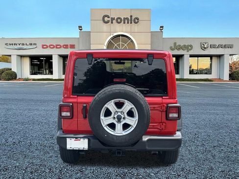 Used 2023 Jeep Wrangler Unlimited Sport w/ Sun And Sound Package AWD/4WD image 4