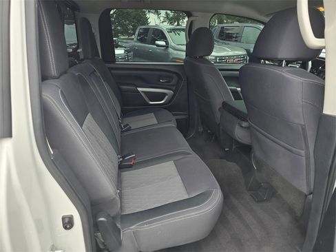 Used 2021 Nissan Titan SV w/ Accessory Utility Package image 12