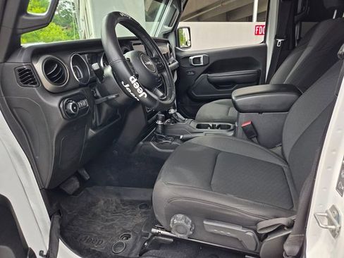 Used 2022 Jeep Wrangler Unlimited Sport AWD/4WD image 15