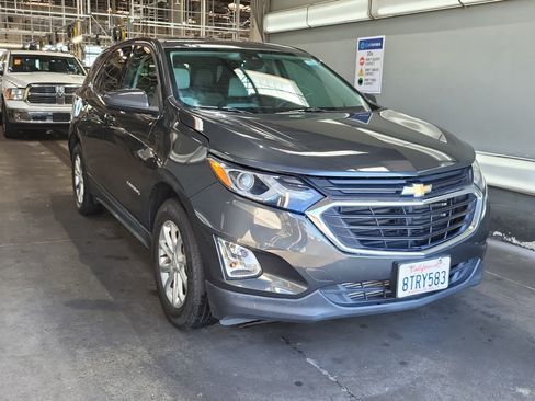 Used 2020 Chevrolet Equinox LT FWD image 4