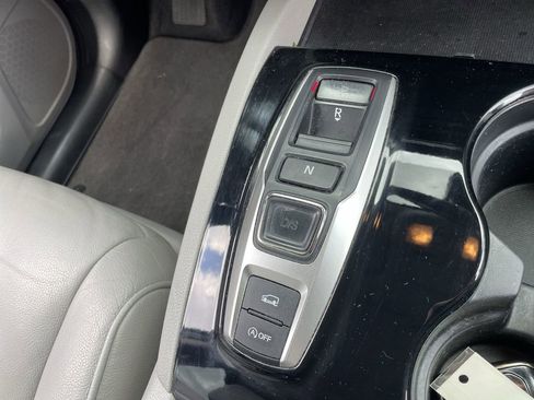 Used 2016 Honda Pilot Touring image 29