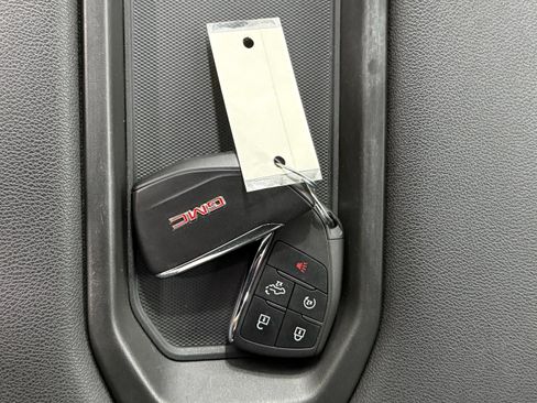 Used 2023 GMC Sierra 1500 Elevation AWD/4WD image 31