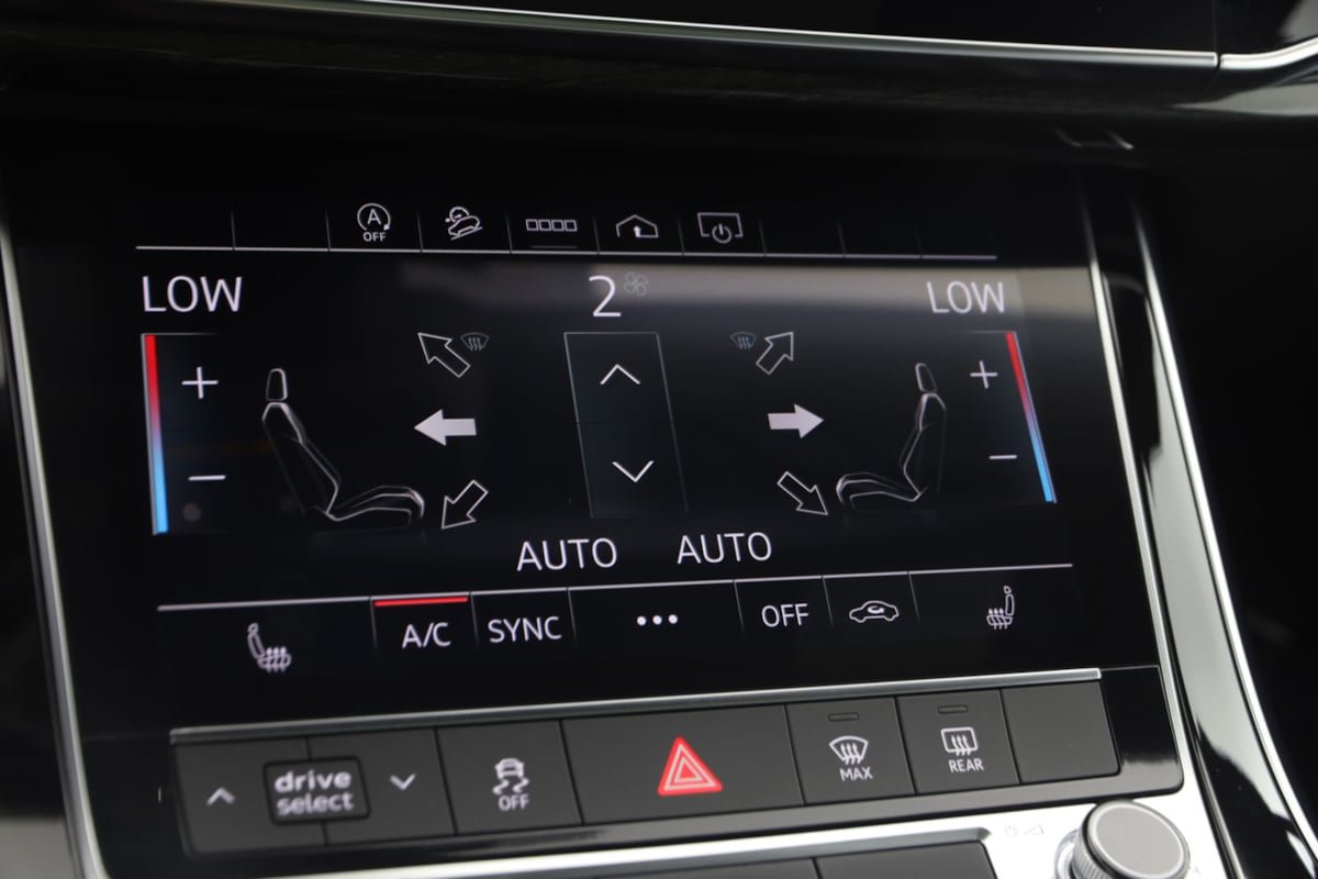 Used 2023 Audi Q7 2.0T Premium w/ Convenience Package AWD/4WD image 27