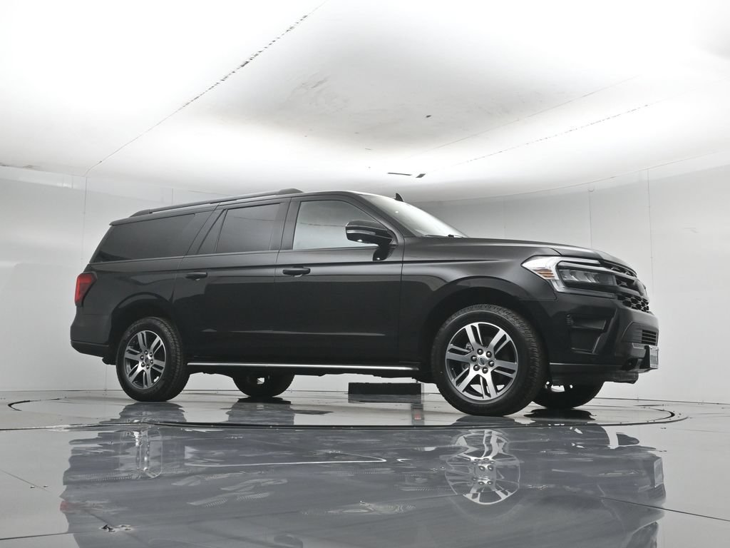 Used 2022 Ford Expedition Max Limited AWD/4WD image 4