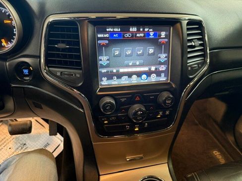 Used 2014 Jeep Grand Cherokee Limited w/ Trailer Tow Group IV AWD/4WD image 49