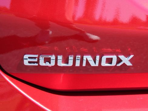 Used 2023 Chevrolet Equinox Premier AWD/4WD image 14