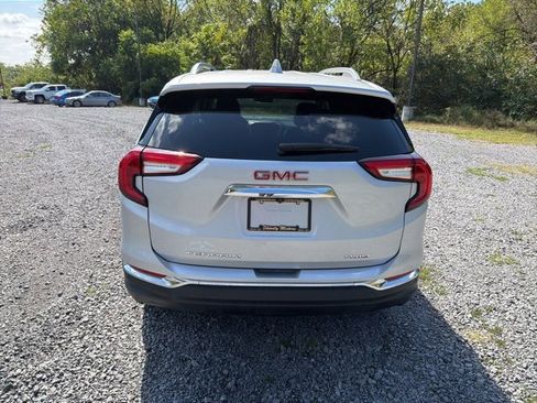Used 2022 GMC Terrain SLT image 4
