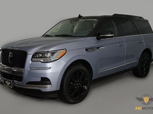 Used 2024 Lincoln Navigator Black Label image 3