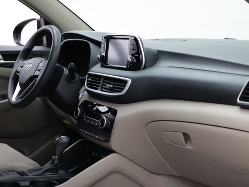 Used 2019 Hyundai Tucson Value FWD image 42