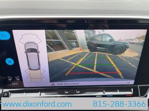 Used 2024 Volkswagen Atlas SE image 10