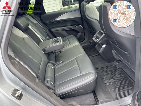 Used 2024 Cadillac Lyriq Tech w/ Driver Assist Package AWD/4WD image 49