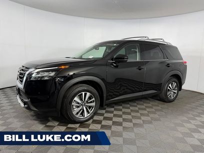 Used 2025 Nissan Pathfinder SL w/ Cargo Package