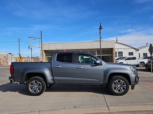 Used 2022 Chevrolet Colorado LT w/ Luxury Package image 5