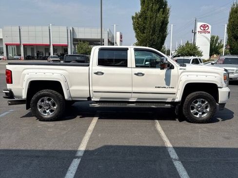 Used 2016 GMC Sierra 3500 Denali w/ Driver Alert Package AWD/4WD image 4
