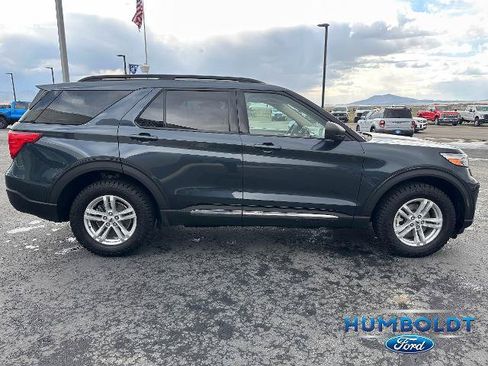 Certified 2022 Ford Explorer XLT w/ Equipment Group 202A AWD/4WD image 4