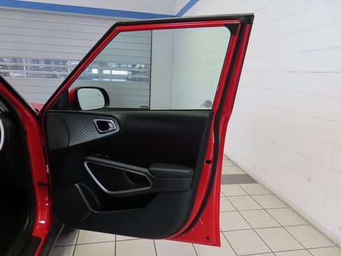 Used 2024 Kia Soul LX w/ Option Group 015 image 23