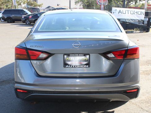 Used 2023 Nissan Altima 2.5 S FWD image 33