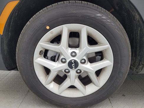 Used 2025 Kia Soul LX image 31