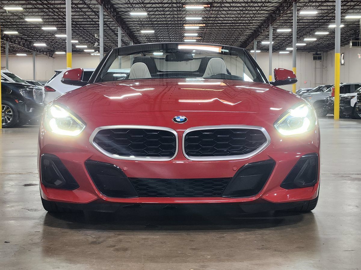 Used 2024 BMW Z4 sDrive30i w/ Premium Package RWD image 2