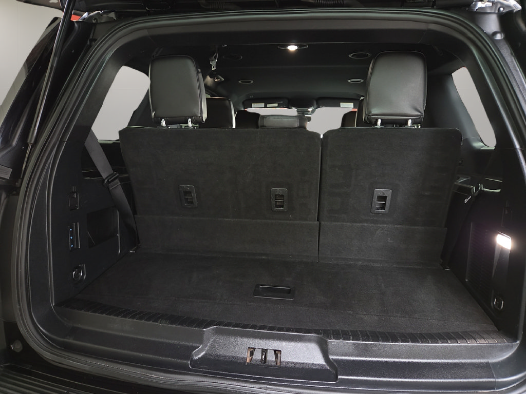 Used 2021 Ford Expedition XLT AWD/4WD image 13