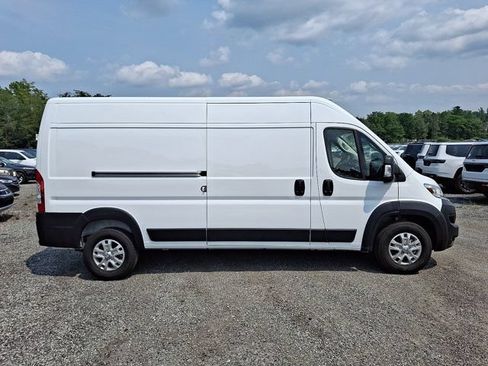 Used 2026 RAM ProMaster 3500 w/ Quick Order Package 22G SLT FWD image 9
