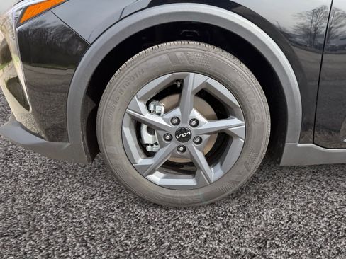 New 2026 Kia K4 LXS image 14