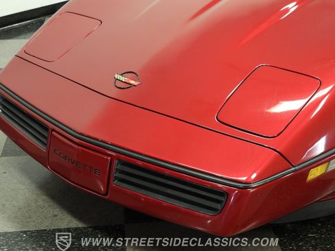 Used 1990 Chevrolet Corvette Coupe RWD image 19