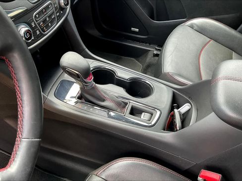 Used 2023 Chevrolet Equinox RS w/ RS Leather Package image 16