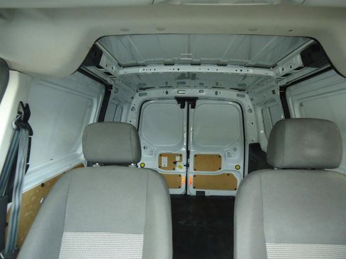 Used 2018 Ford Transit Connect XL image 24