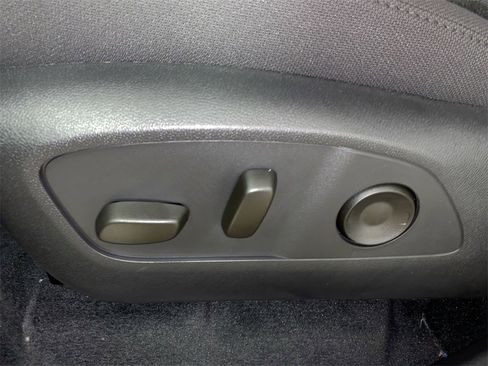 Used 2025 GMC Acadia Elevation w/ Black Edition image 12